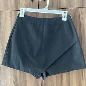 Black English Factory Mini Skort